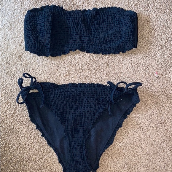 Hollister Other - Hollister Black scrunch bikini